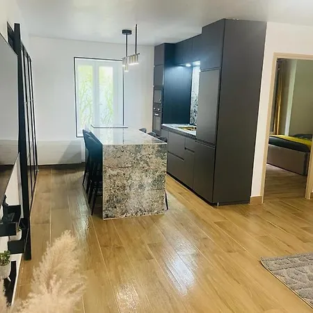 Luxury 3 Bedrooms Appart Disneyland Apartment Meaux