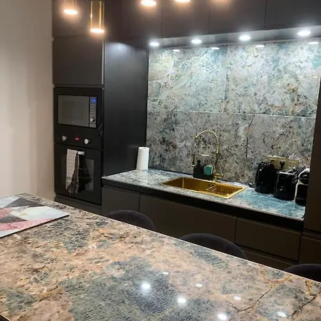 Luxury 3 Bedrooms Appart Disneyland Apartment *